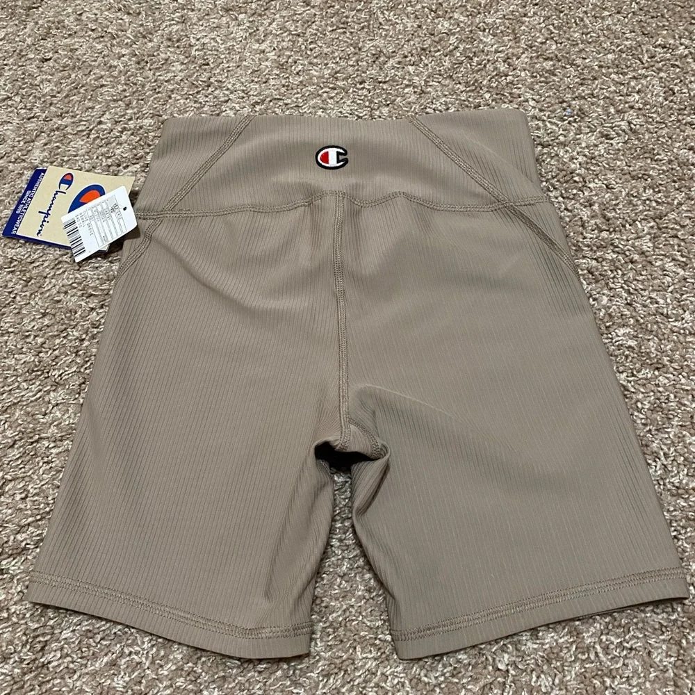 Champion Ribbed Bike Short UO Exclusive NWT - Taupe - Picture 8 of 9
